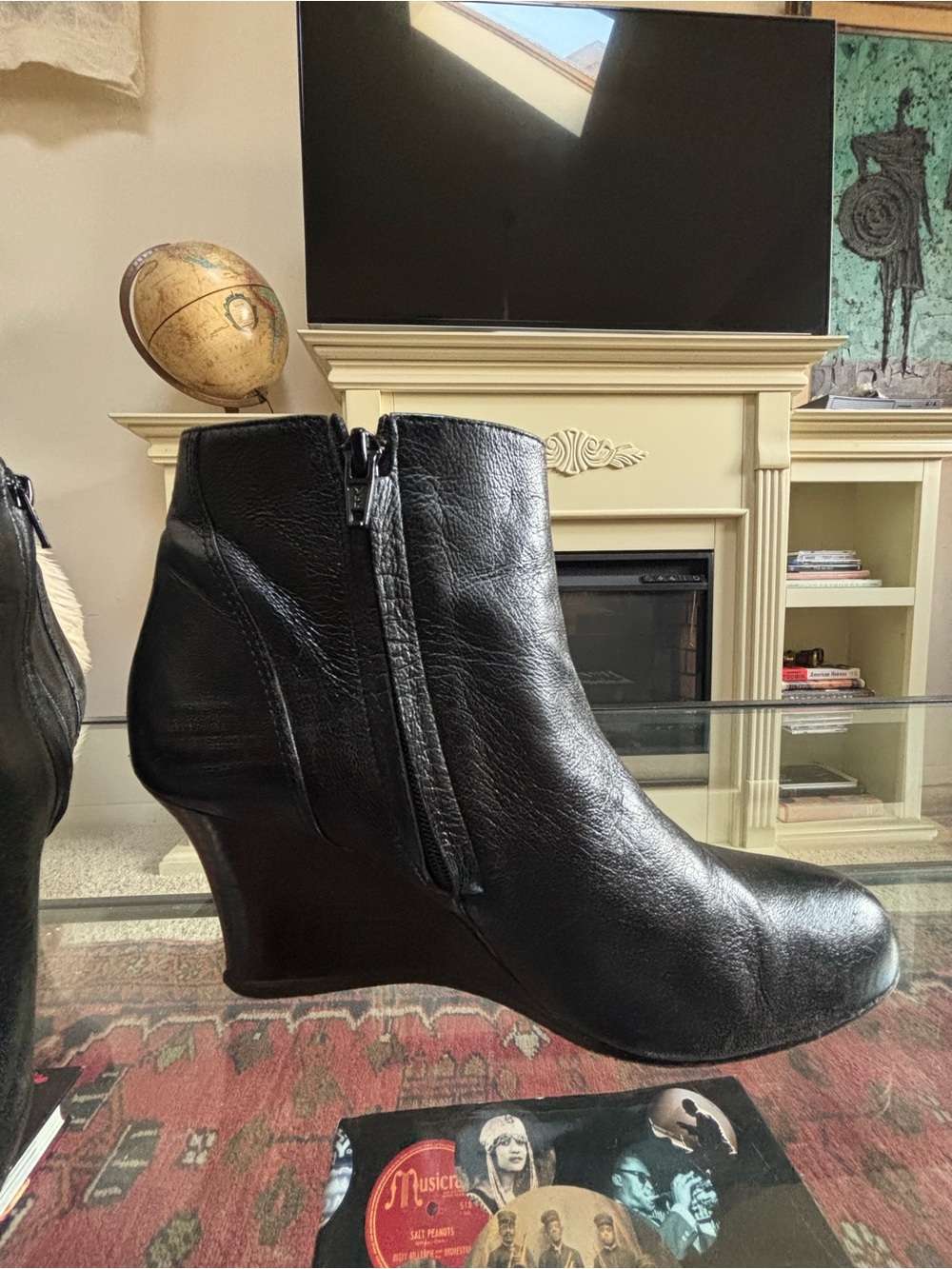 💥 LANVIN PARIS Black Leather Side-Zip Wedge Ankle Boots Booties Sz 9.5 💥 - Picture 5 of 7